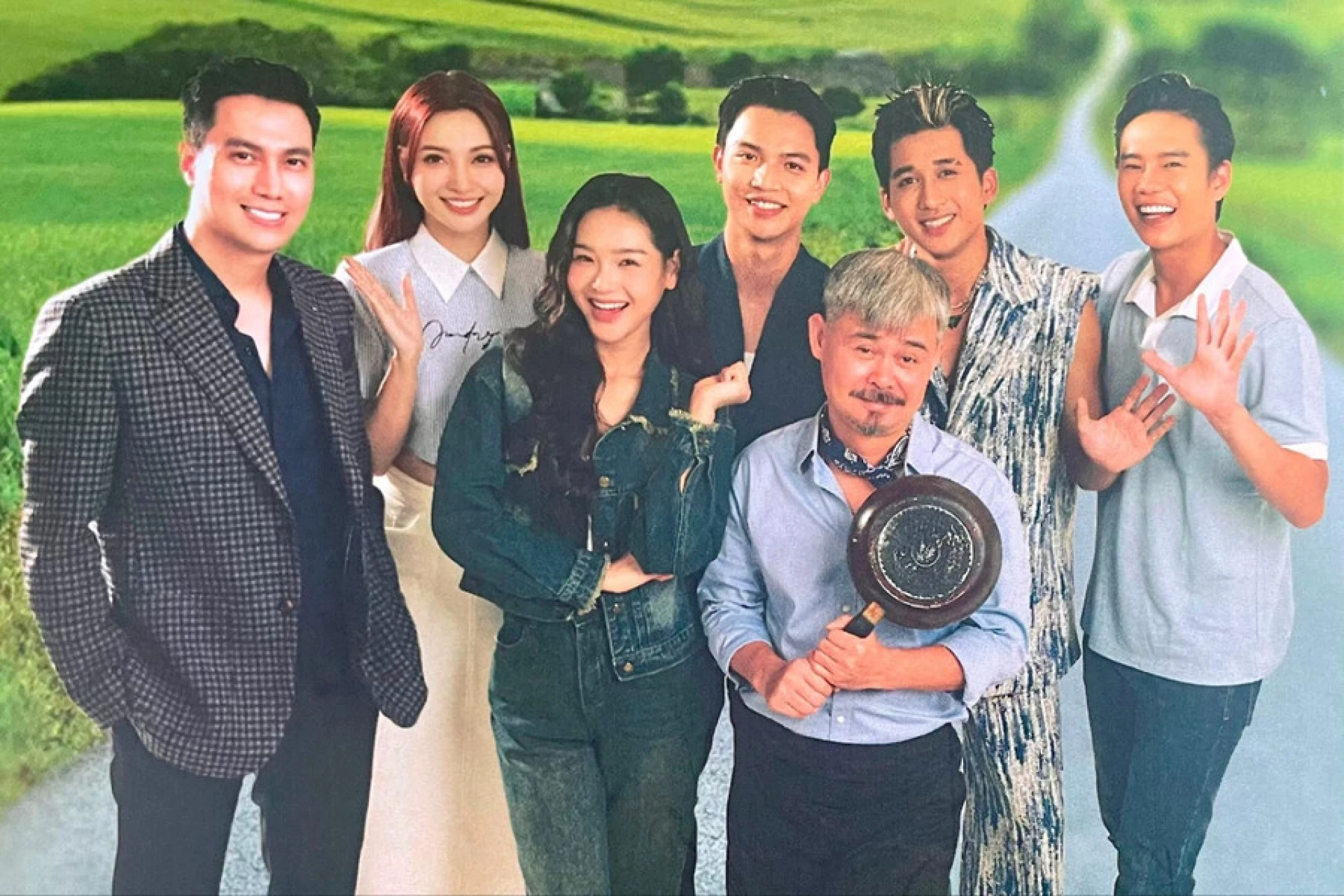 Những Nẻo Đường Gần Xa